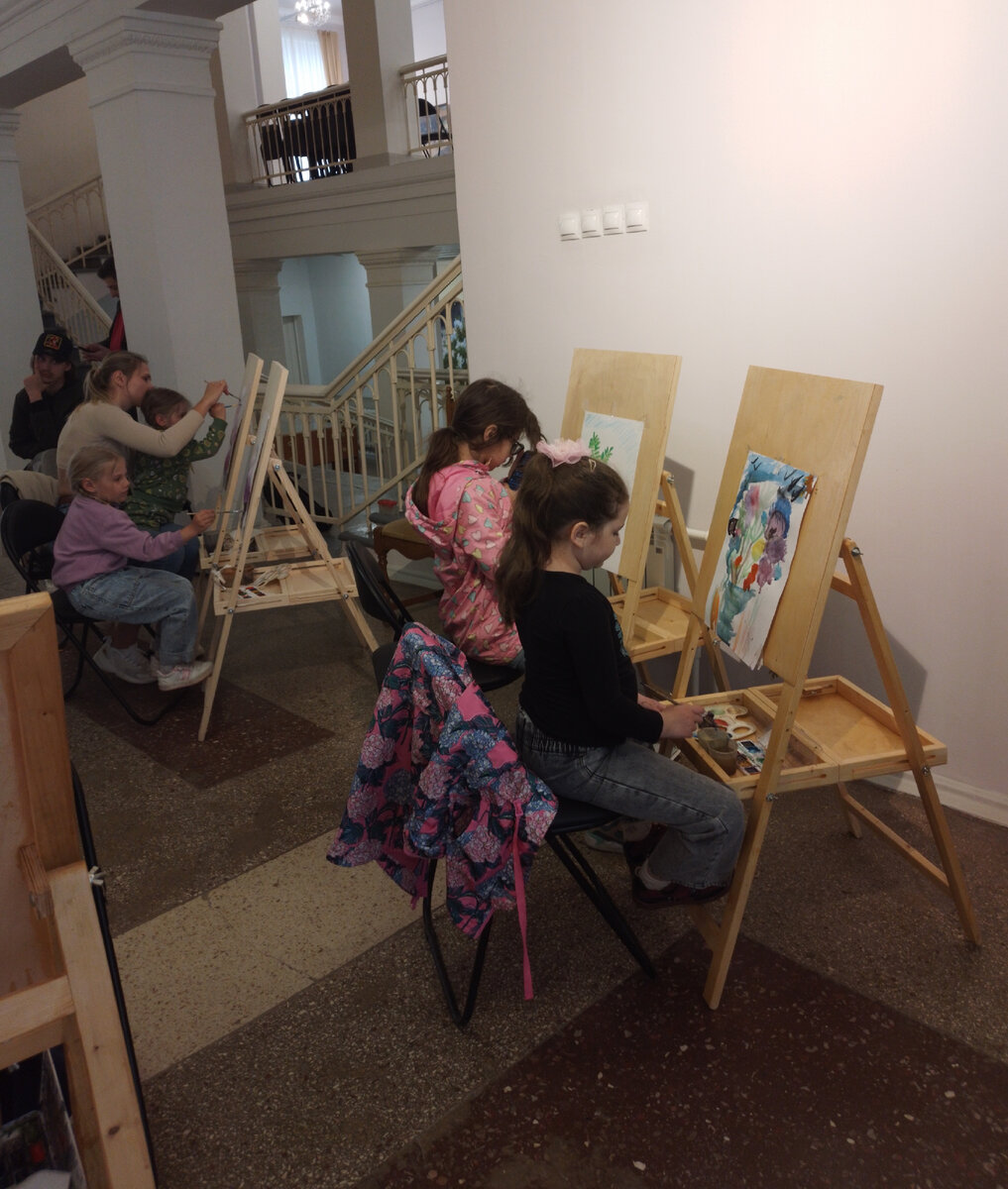 Рисуем сирень с художником Михаилом Левшиным.