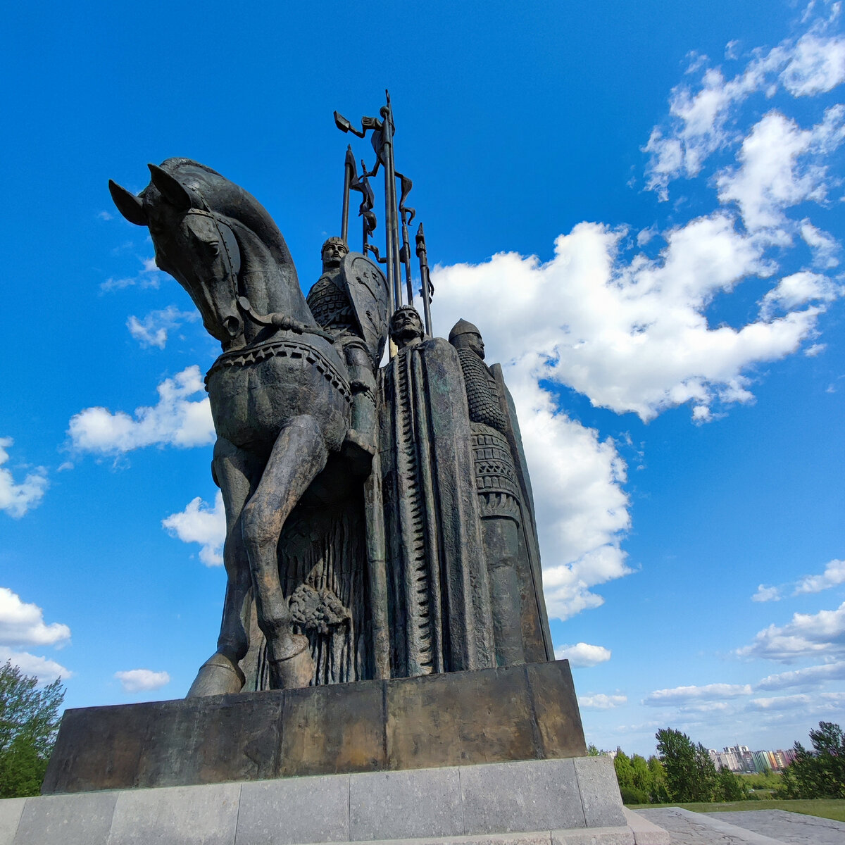 памятник "Ледовое побоище"