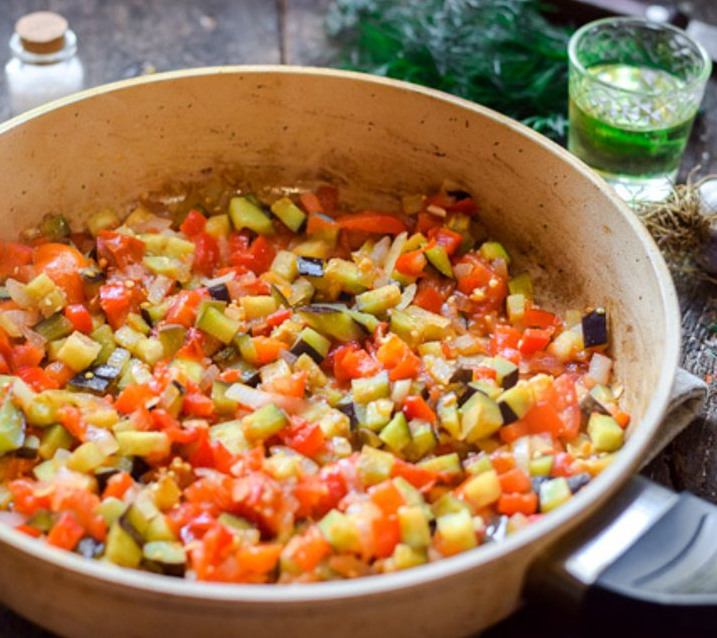 Овощное рагу с кабачками и картошкой