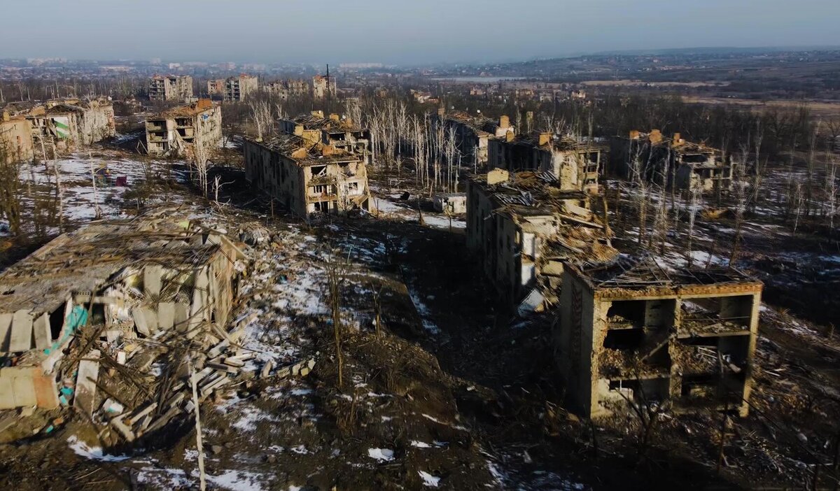 Жилые дома в Артемовске, разрушенные в результате боёв за город