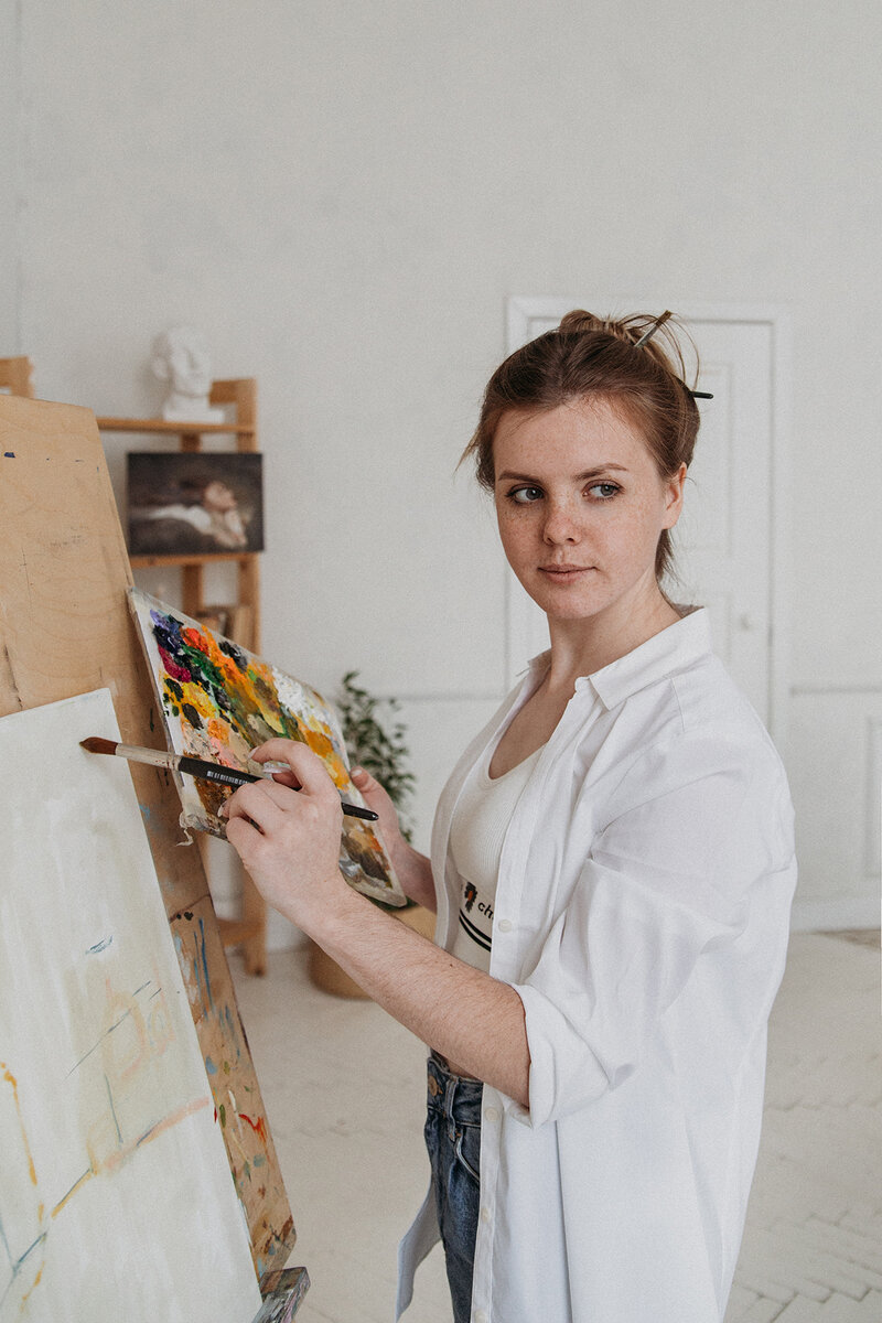 Школа рисования GRAFIKA работает каждый день с 10:00 до 21:00. Только вы выбираете, в какое время хотите заниматься!