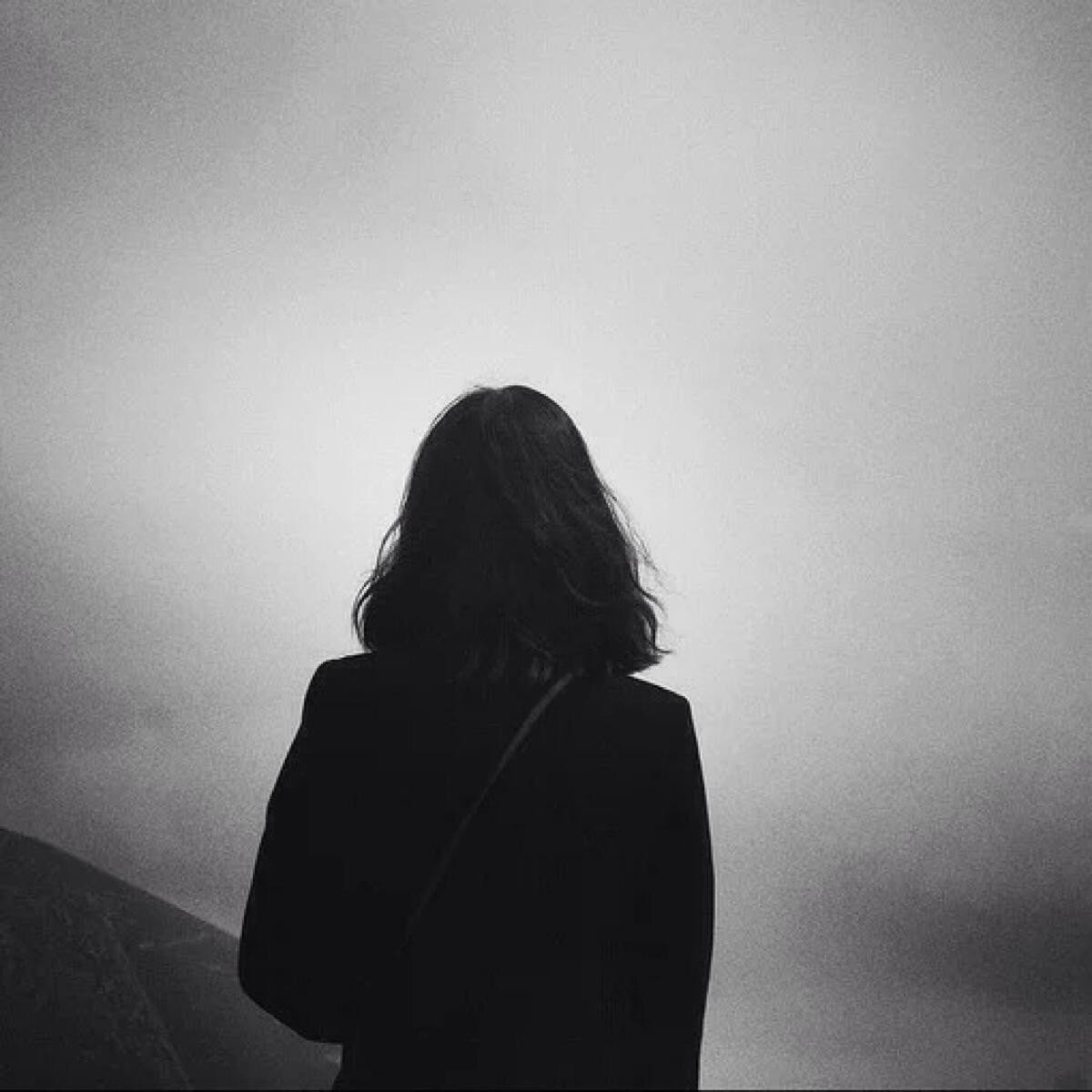 Вы просто не представляете сколько боли мне принесли родители. Я бы хотела их забыть и никогда не вспоминать 