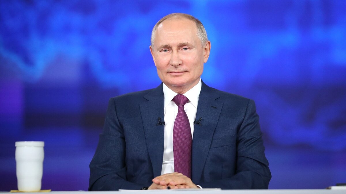     Власти Южно-Африканской Республики (ЮАР) ищут способ сохранить лицо: они пытаются отказаться от проведения на своей территории августовского саммита БРИКС, чтобы не арестовывать президента РФ Владимира Путина по ордеру Международного уголовного суда в Гааге.