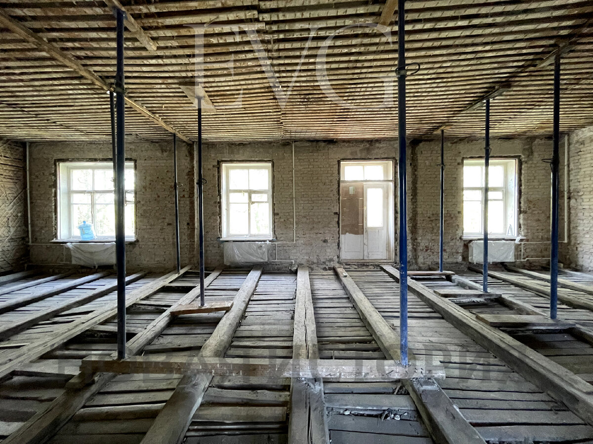 Деликатный демонтаж в старом фонде Петербурга