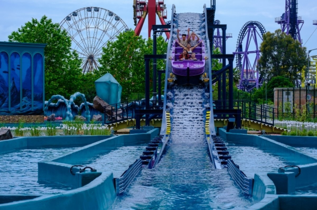    Самая большая в России водная горка на 380 метров открылась в Сочи Парке