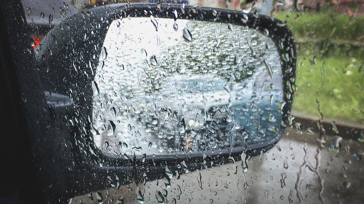     Движение в населенный пункт Садовое закрыто и для легкового, и для грузового автотранспорта. Вода, предположительно, спадет к вечеру сегодняшнего дня.