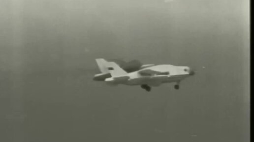Первые испытания амфибии ВВА-14 в 1972 году