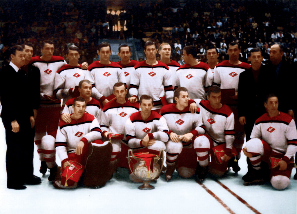 Фото с яндекс.картинки ("Спартак" - чемпион СССР 1967 года)