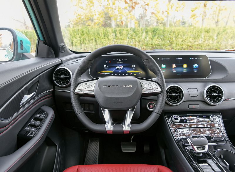Лидер продаж, новый дизайн, внедорожник Dongfeng Forthing T5 EVO с газовым GCC s