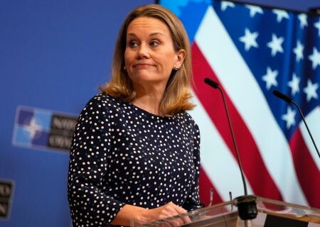    Посол США Смит исключила приглашение Украины в НАТО на саммите в Вильнюсе