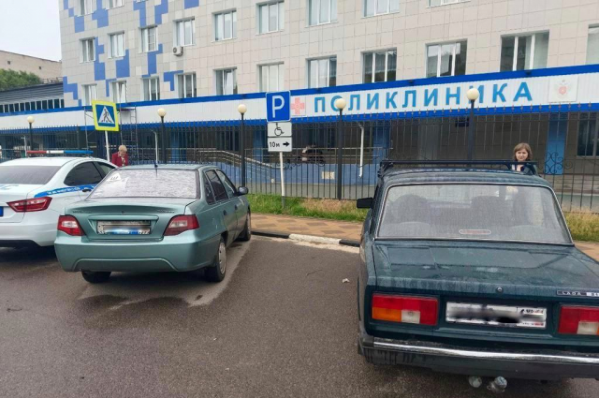    Нововоронежеца оштрафуют на 5 тыс руб за парковку на стоянке для инвалидов