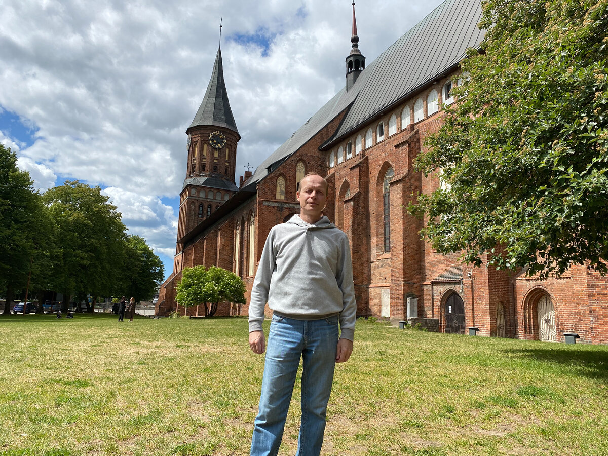 Павел Бочкарев на острове Канта в Калининграде. Фото автора.