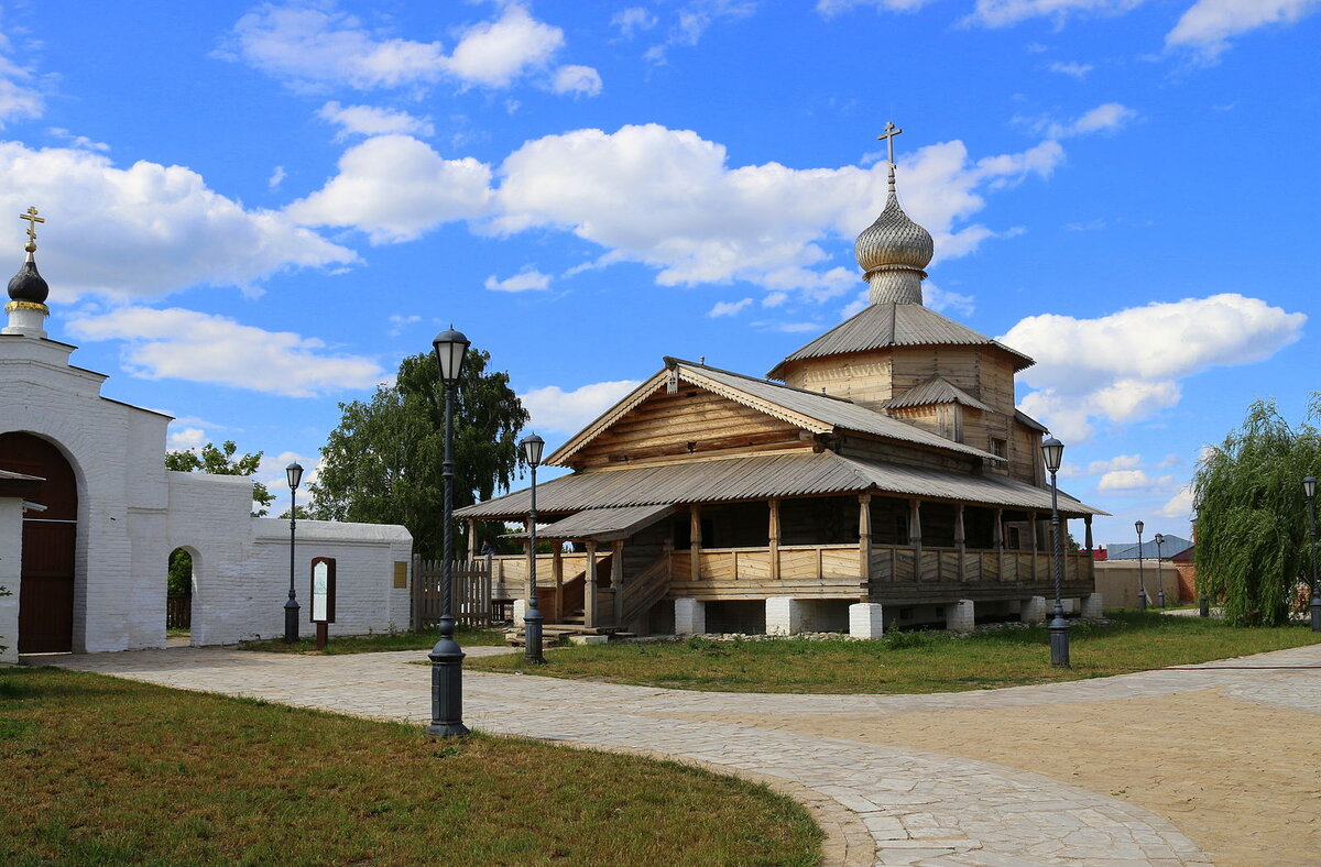 Троицкая церковь в Свияжске. Источник фото - https://goo.su/rM7dLGt
