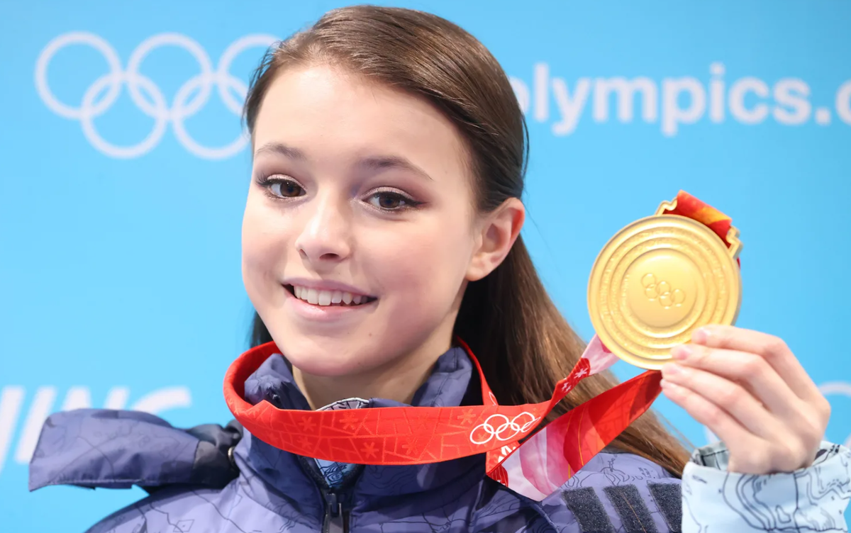 Анна Щербакова награждение Пекин 2022