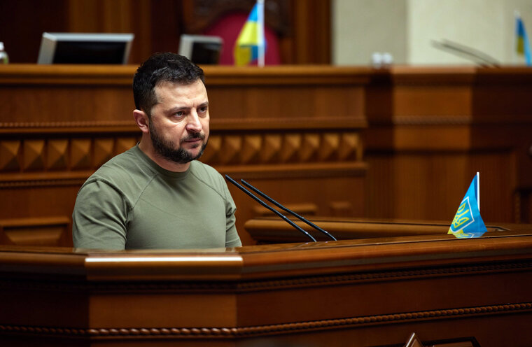    Олег Соскин заявил, что Владимир Зеленский является организатором массовых убийств украинских мужчин