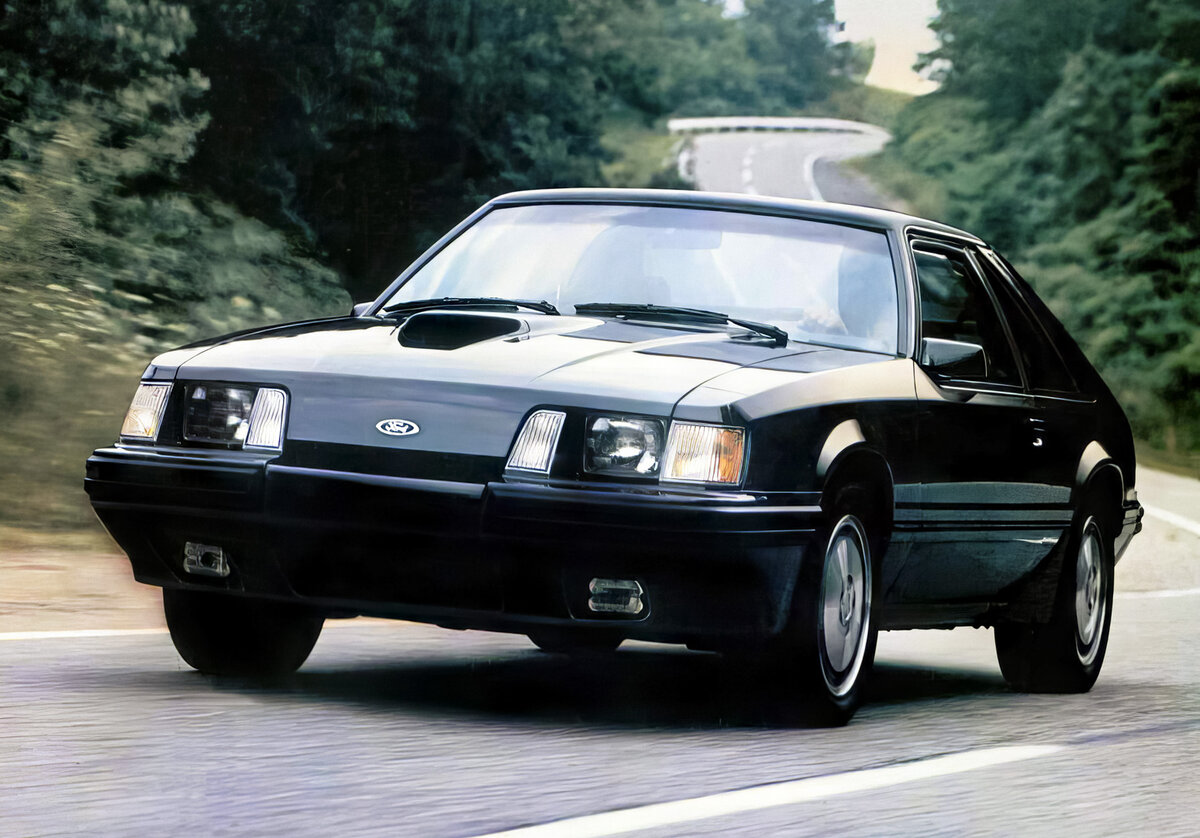    Ford Mustang SVO   
Ford