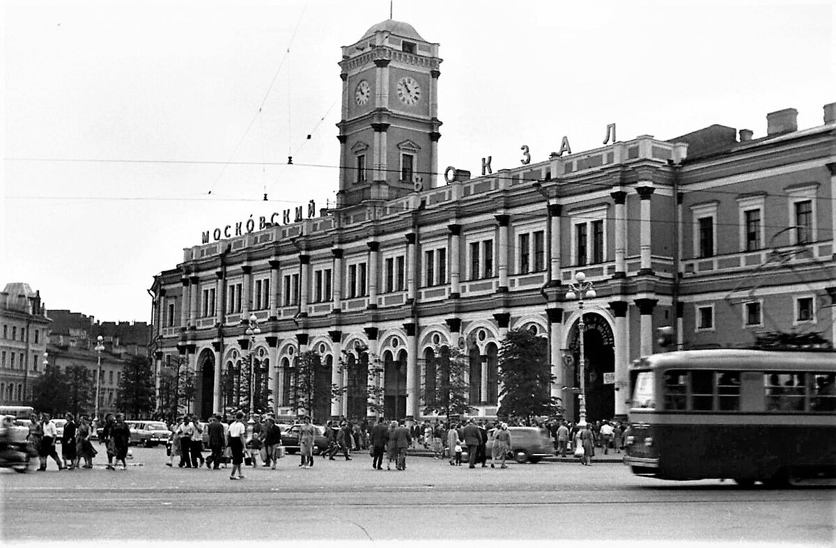 площадь московский вокзал санкт петербург