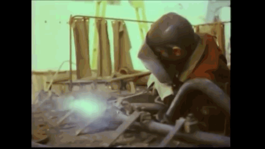 Фото из кинофильма "Берегите женщин"