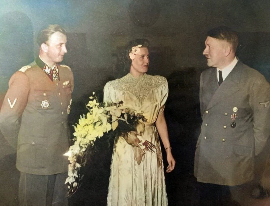 Hitler's bride: Expert 'discovers' farewell letters Eva Braun wrote to friend da