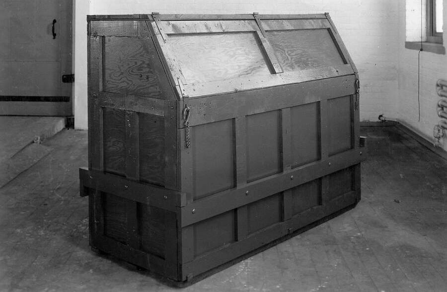 (с) Steinway and Sons Photo Collection