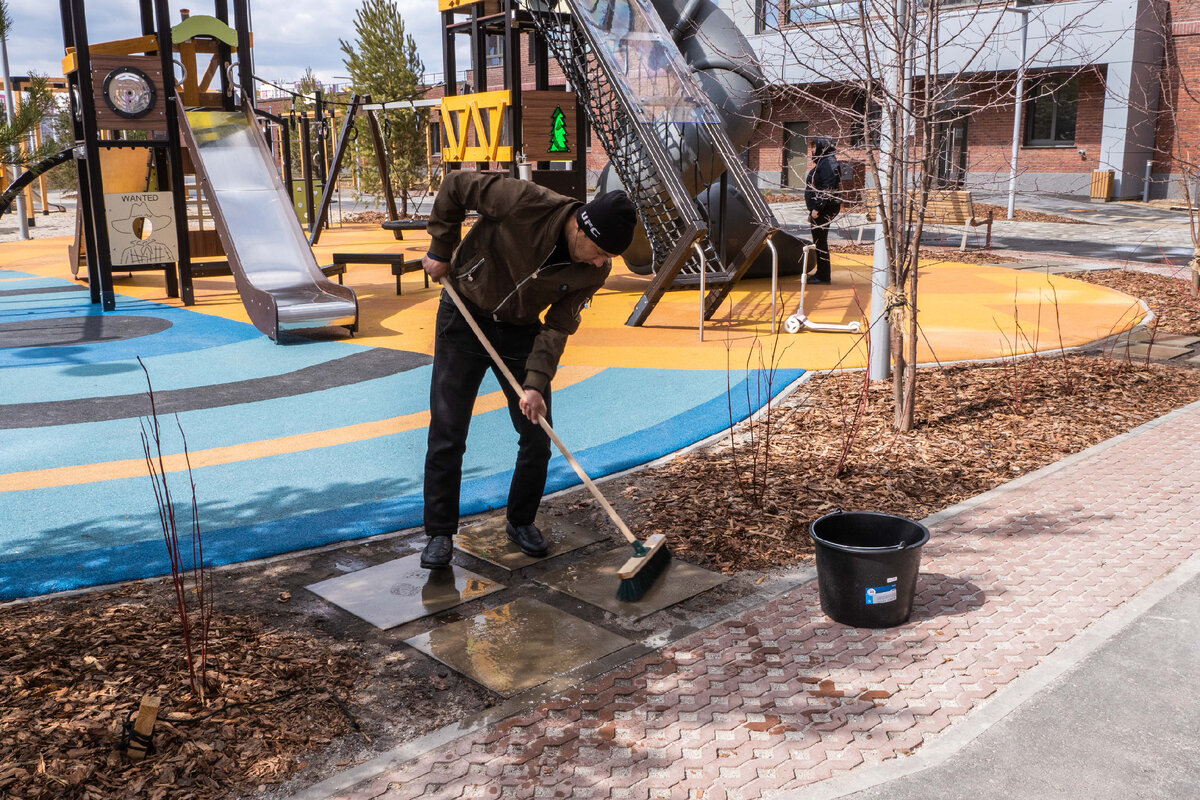 Как убрать высолы с тротуарной плитки на дорожках в саду? | Тротуарная ...