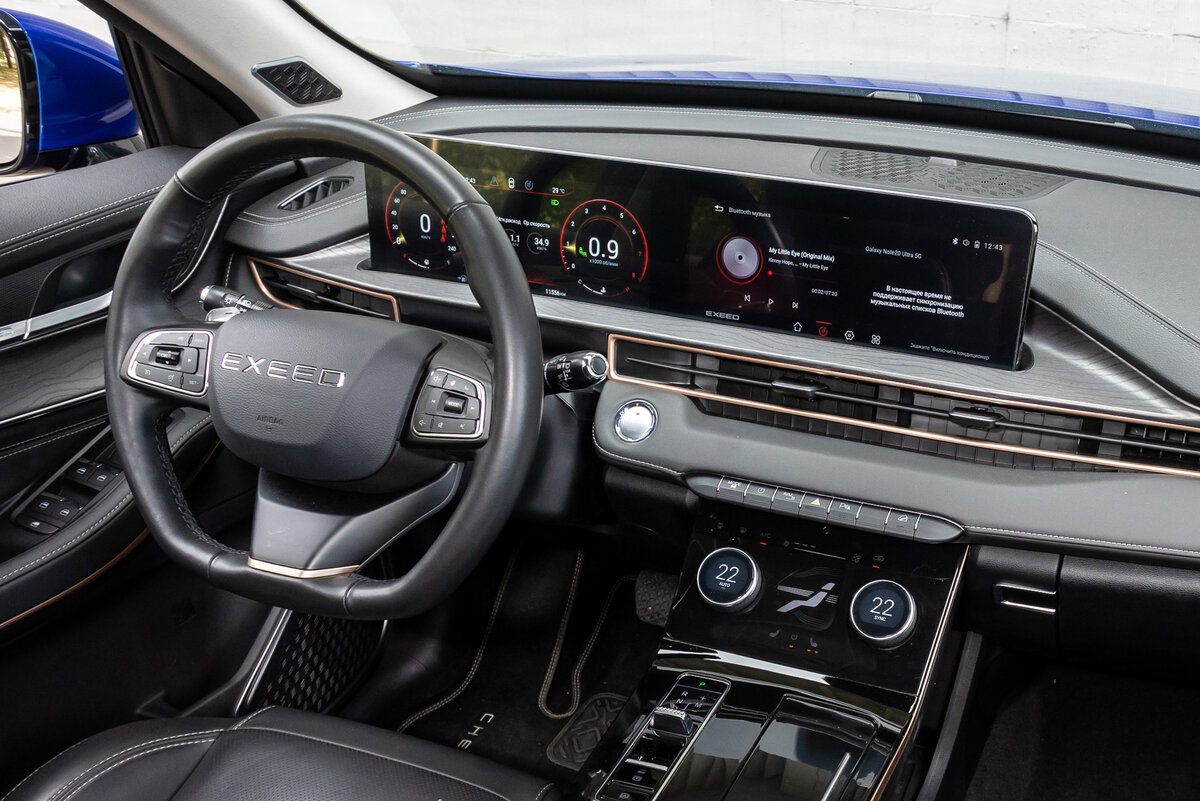    ...а это Exeed LX. Найдёте 10 отличий?   
Вячеслав Крылов