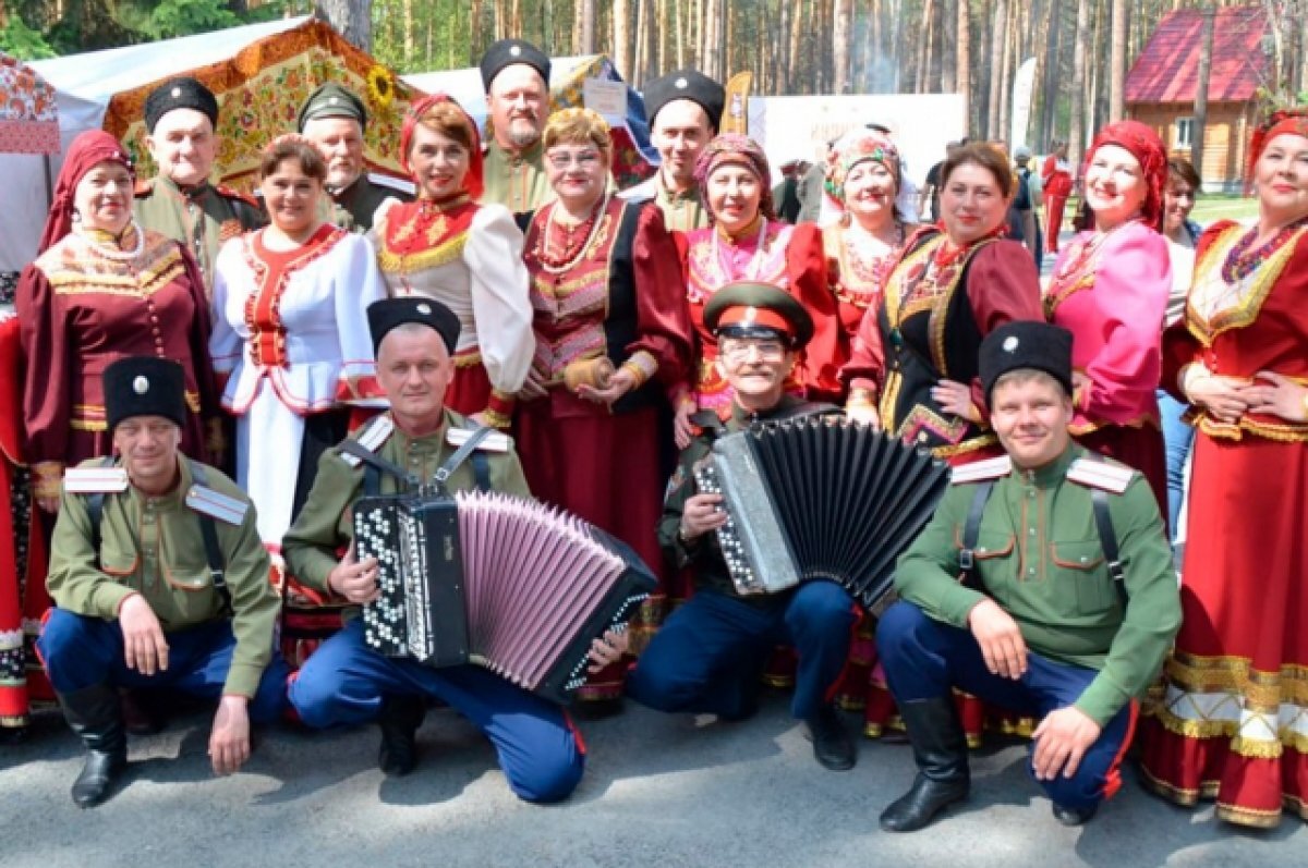    В Кузбасс на фестиваль-конкурс «Кузнецкая вольница» съехались казаки Сибири