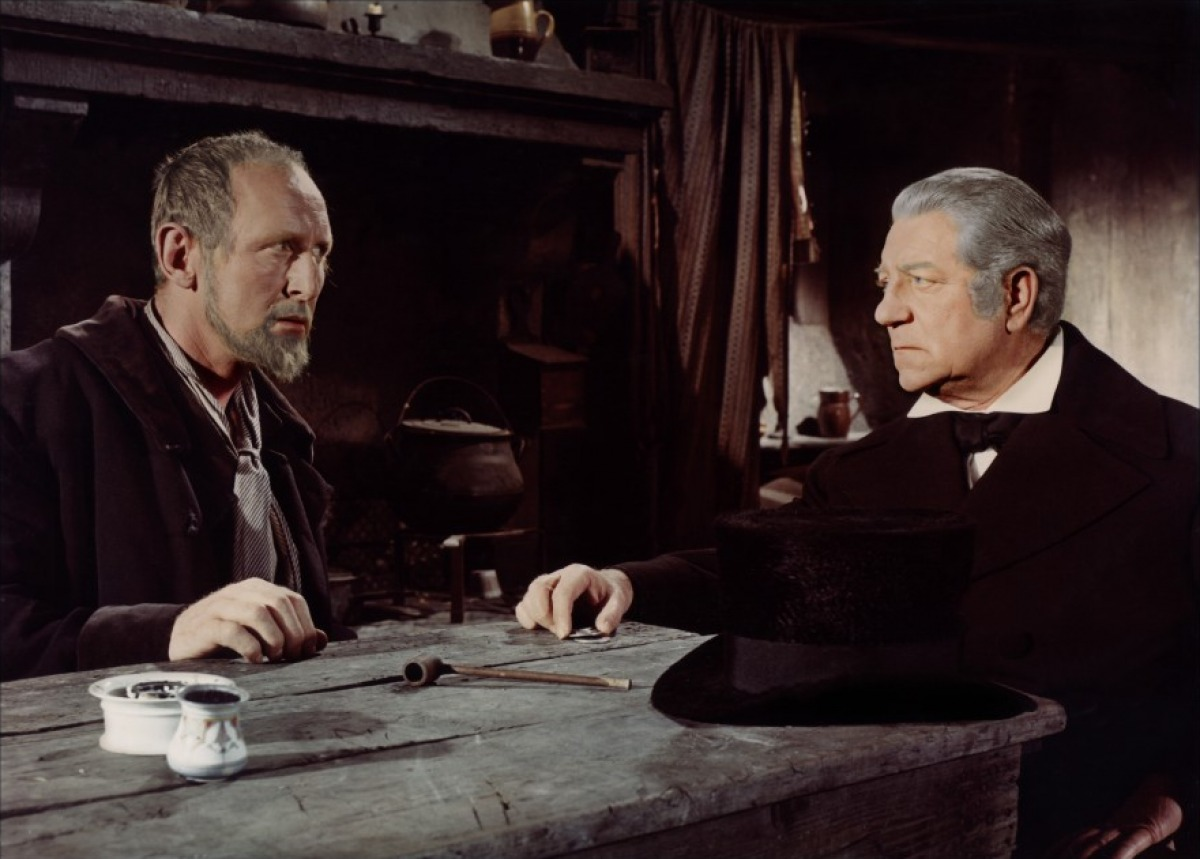 Кадр из фильма "Отверженные" взят для иллюстрации из Яндекс Картинки.  