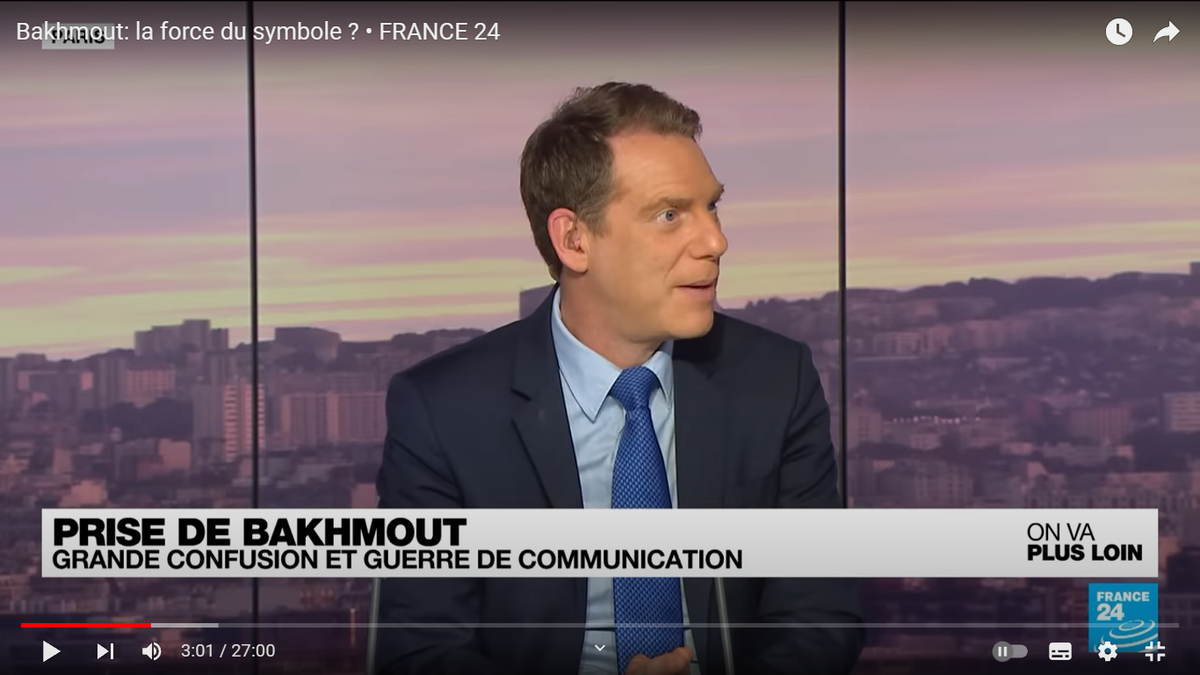 "А что, в России все по-другому?" (Рафаэль Каан) Скриншот из передачи с канала France24 в YouTube