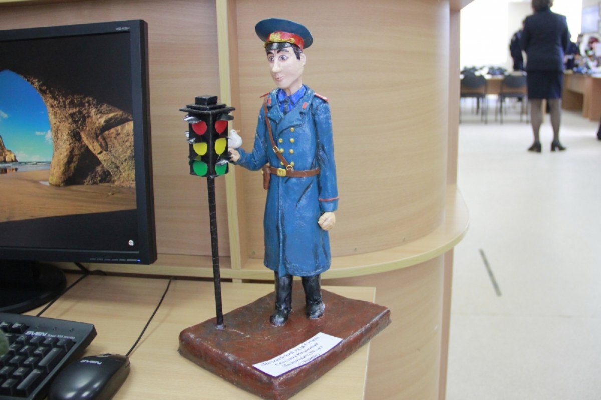    На конкурс прислали около 150 поделок.