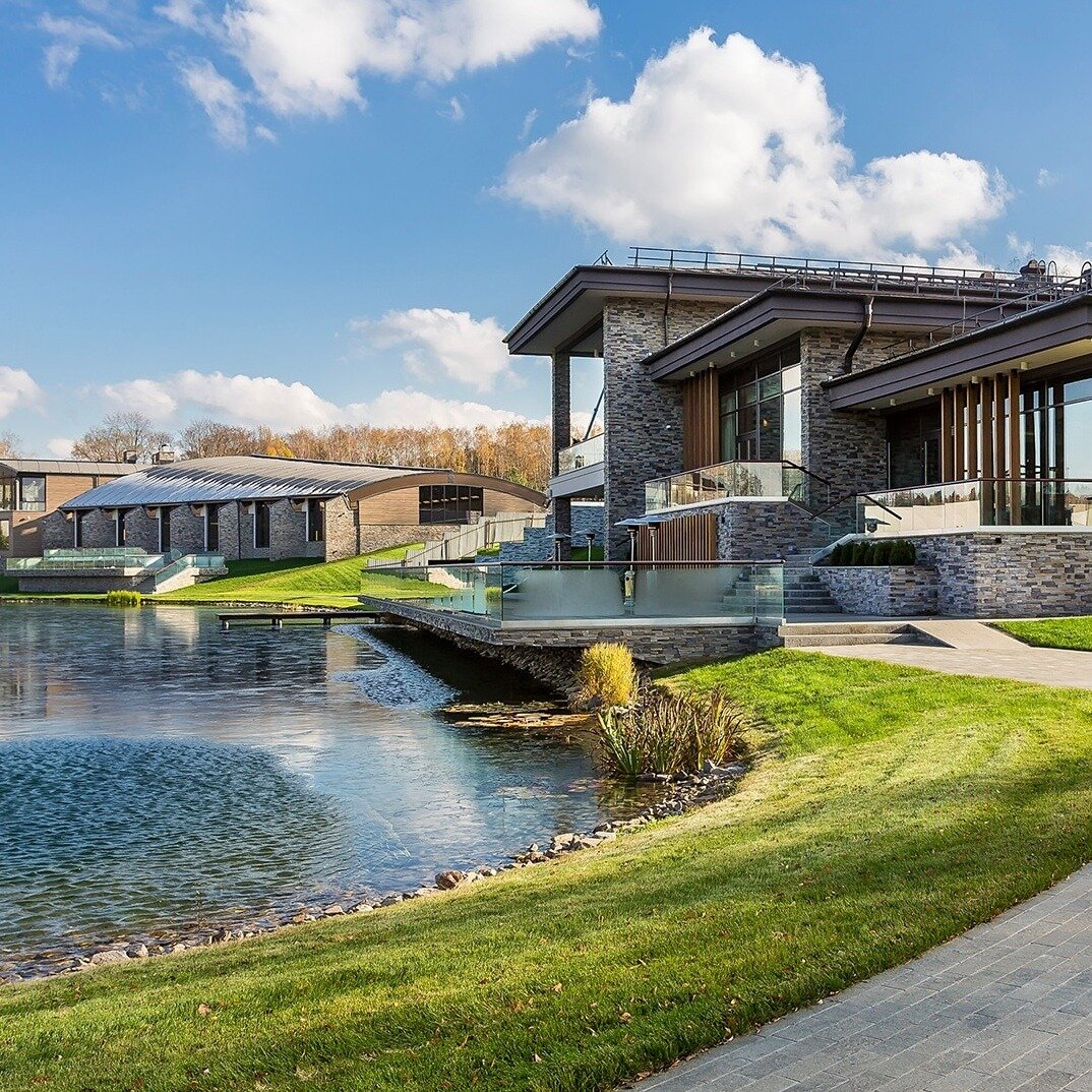 лужки клуб. лужки (деревня, городской округ истра). лужки подмосковье истринский район. клуб подмосковная слобода. красивый лужок.