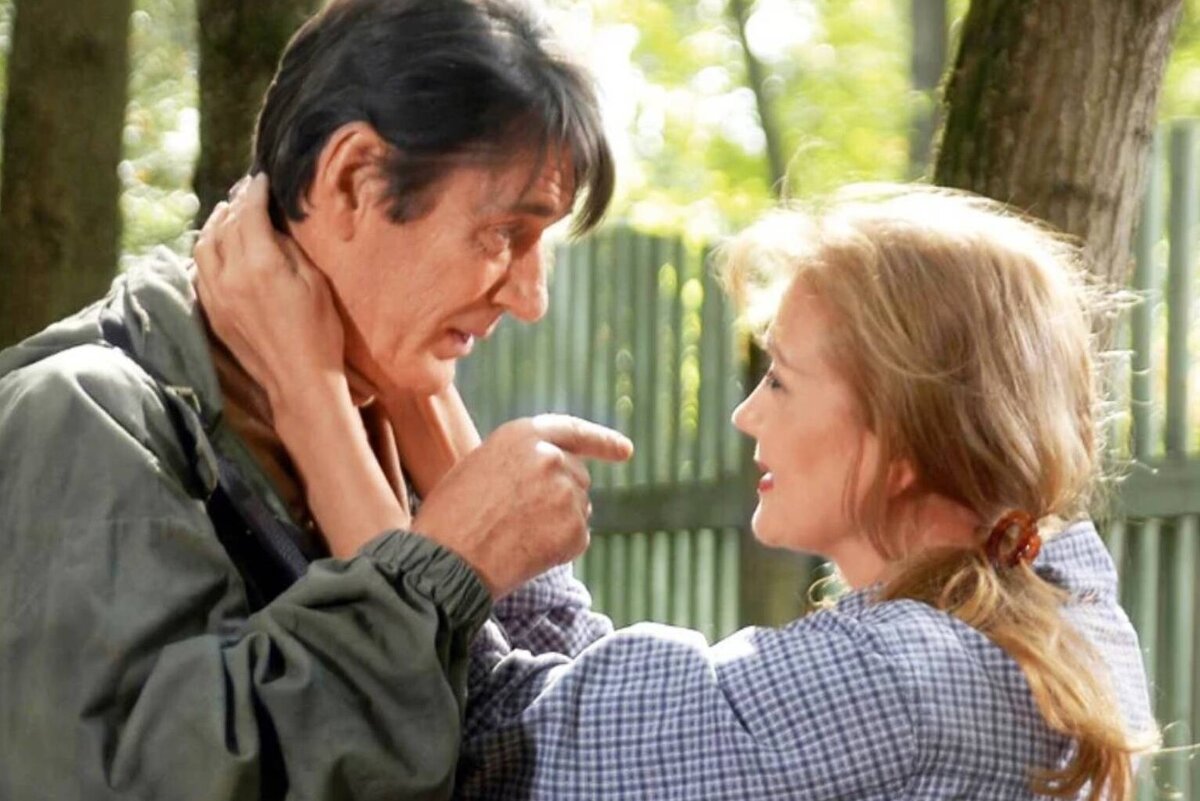     «Я знаю, что такое пьющий человек»: Ирина Алферова впервые прокомментировала слухи об алкоголизме Александра Абдулова