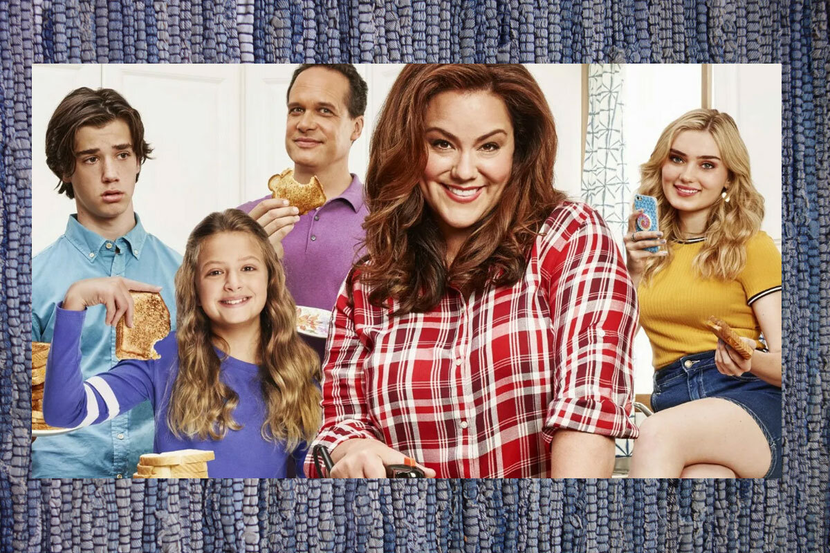 кадр из сериала "Американская домохозяйка" отлично отражает типаж Келли. Даже состав семьи и телосложение совпадают.