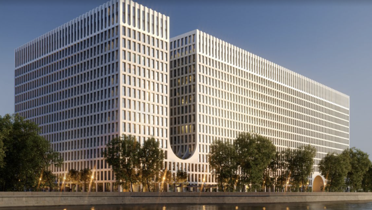 Вот такой дом сейчас в работе на набережной в Москве