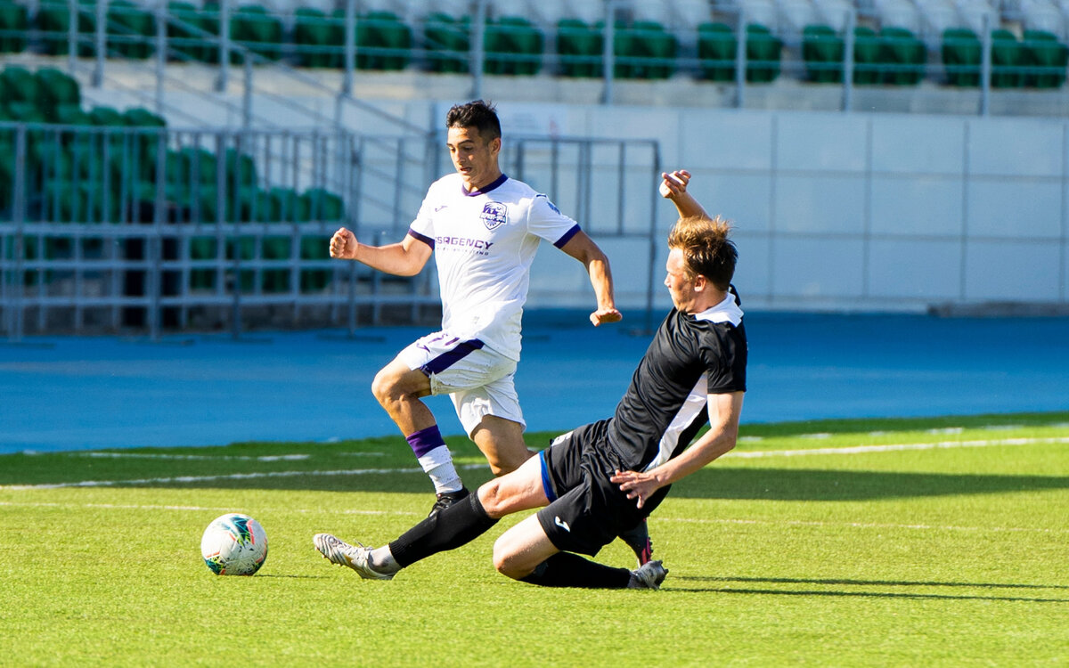 Прошёл очередной матч в межрегиональном чемпионате страны по футболу среди клубов 3-го дивизиона. В нём «Беркут-Уфа-М» принимал курганский «Тобол». Первый тайм завершился вничью — 0:0.