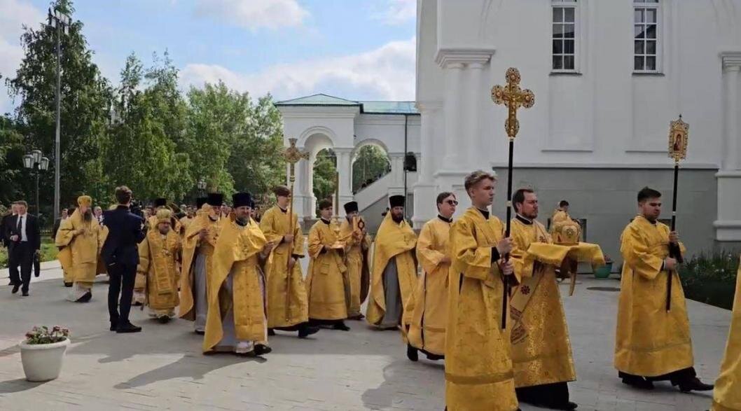 Служба на Благовещение во Владимире