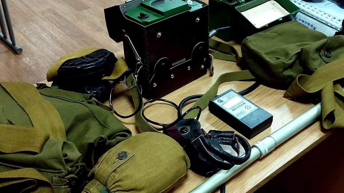     Министр обороны РФ Сергей Шойгу подписал приказ, определяющий порядок организации служебной деятельности добровольческих организаций. До 1 июля такие формирования должны подписать контракты с Минобороны.