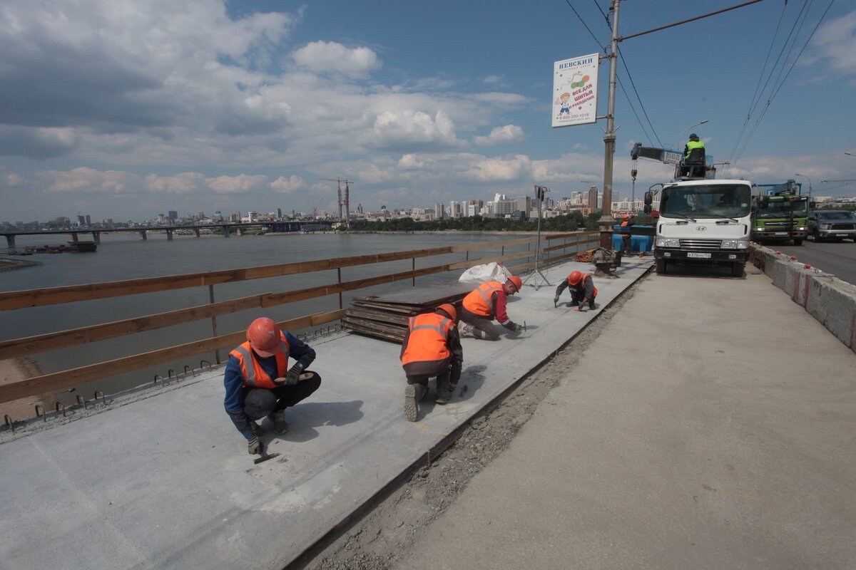 октябрьский мост