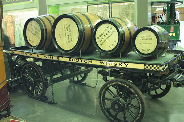 Музей виски в Риверсайде, Глазго. Stephencdickson