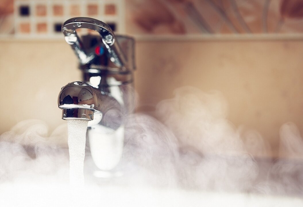    Роспотребнадзор намерен запретить отключать горячую воду более чем на 14 дней