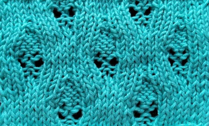 Изнаночная сторона узора ажурные листики