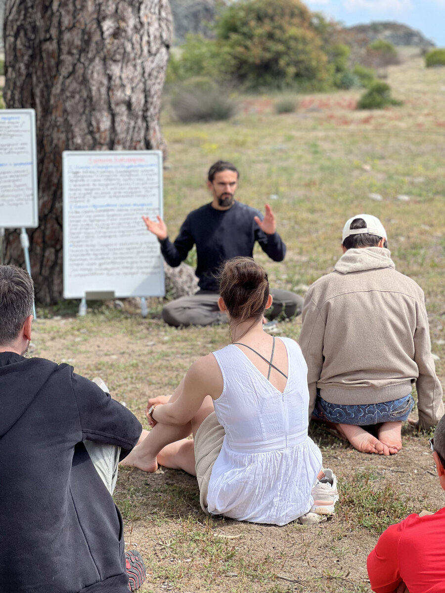 Лекция по основам йоги на ретрите в Турции, 2023