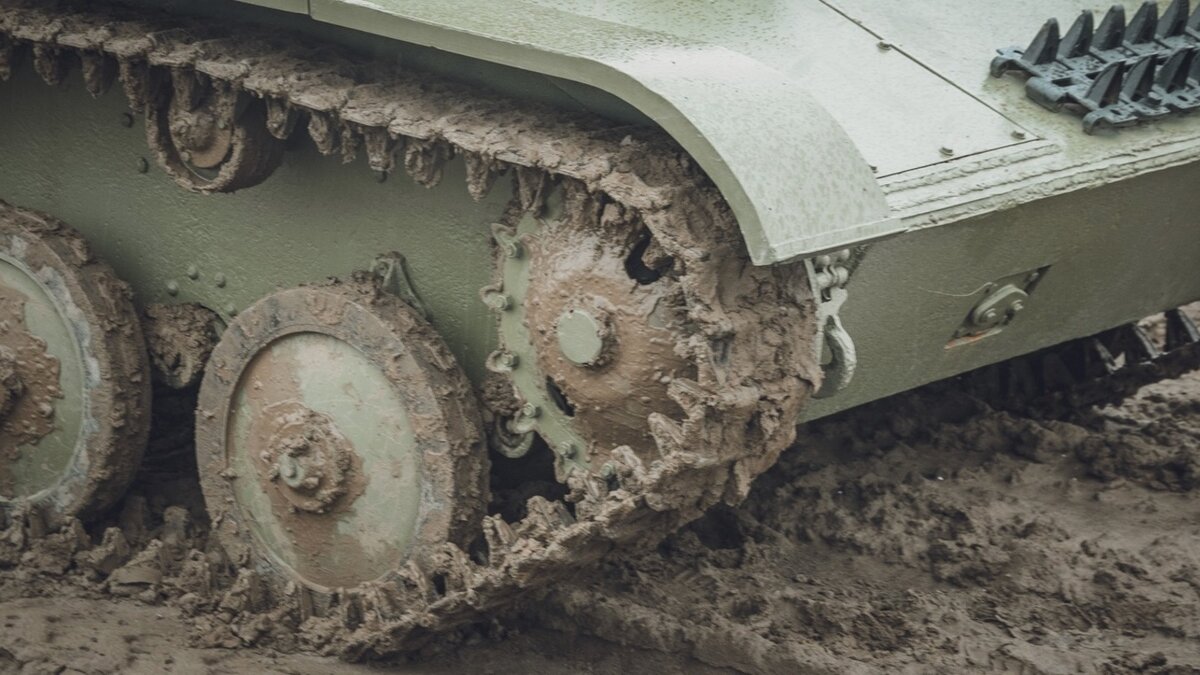     В регионах России начали принимать дополнительные меры безопасности. В Воронежской области ввели режим контртеррористической операции.