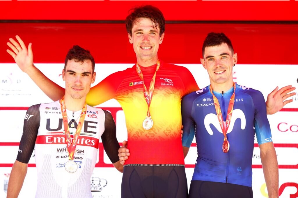    Хуан Аюсо (слева), Ойер Ласкано (в центре) и Алекс Аранбуру