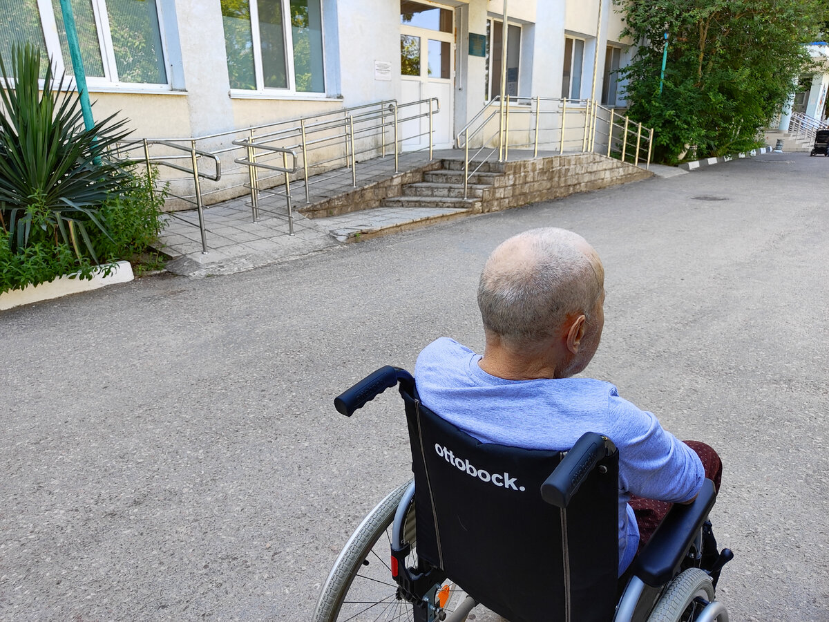 Ездили сегодня в поликлинику с дедом на обследования