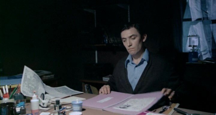 Доскональность планирования, с которой подходит к делу Нильсон, удивляет. Не в каждом фильме про ограбления такое можно увидеть.