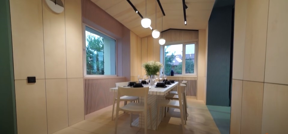 Обшивка стен в столовой