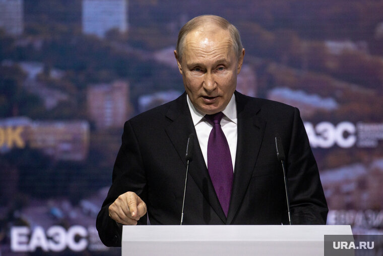    Путин считает, что экономические результаты лучше ожидаемых