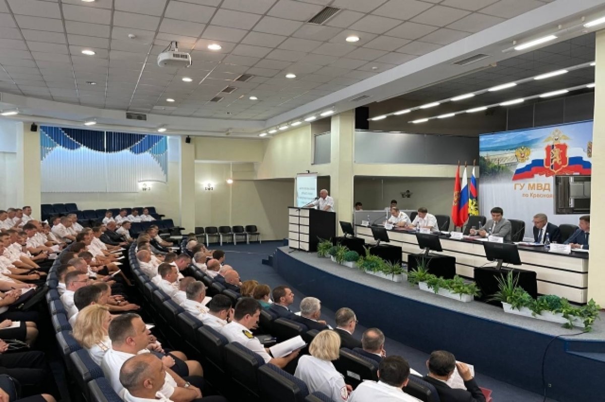    Начальник ГУ МВД России по Красноярскому краю Александр Речицкий рассказал об итогах работы полиции за первое полугодие 2023 года.