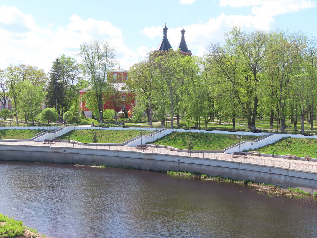 Санкт петербург город луга